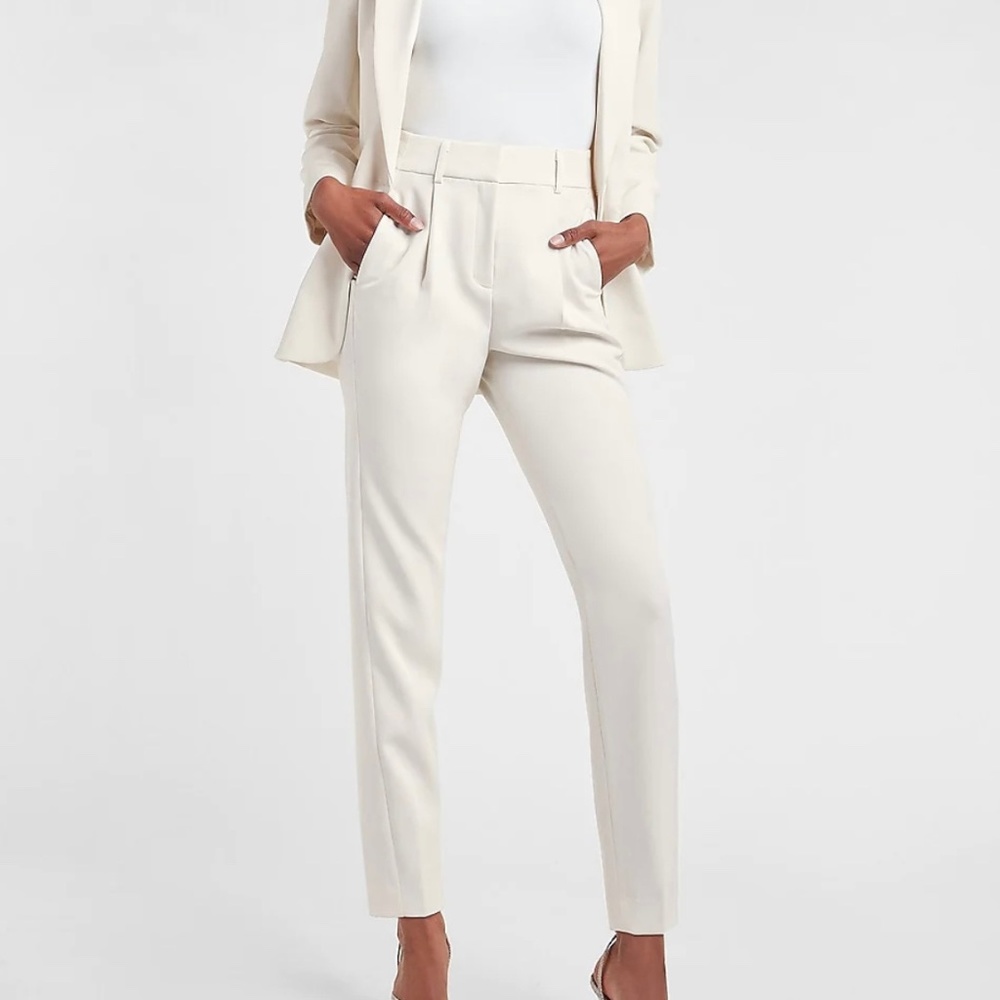 Express High Waisted Pleated Ankle Pants TALL 6 in SWAN